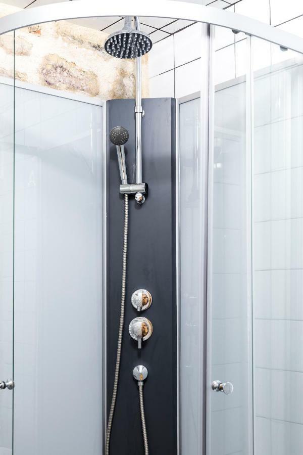 Pretty 25 M2 In A Lively District Apartment Paris Bagian luar foto